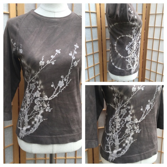 Royal Robbins Tops - Royal Robbins Art to Wear Tie Dyed Tee SZ M